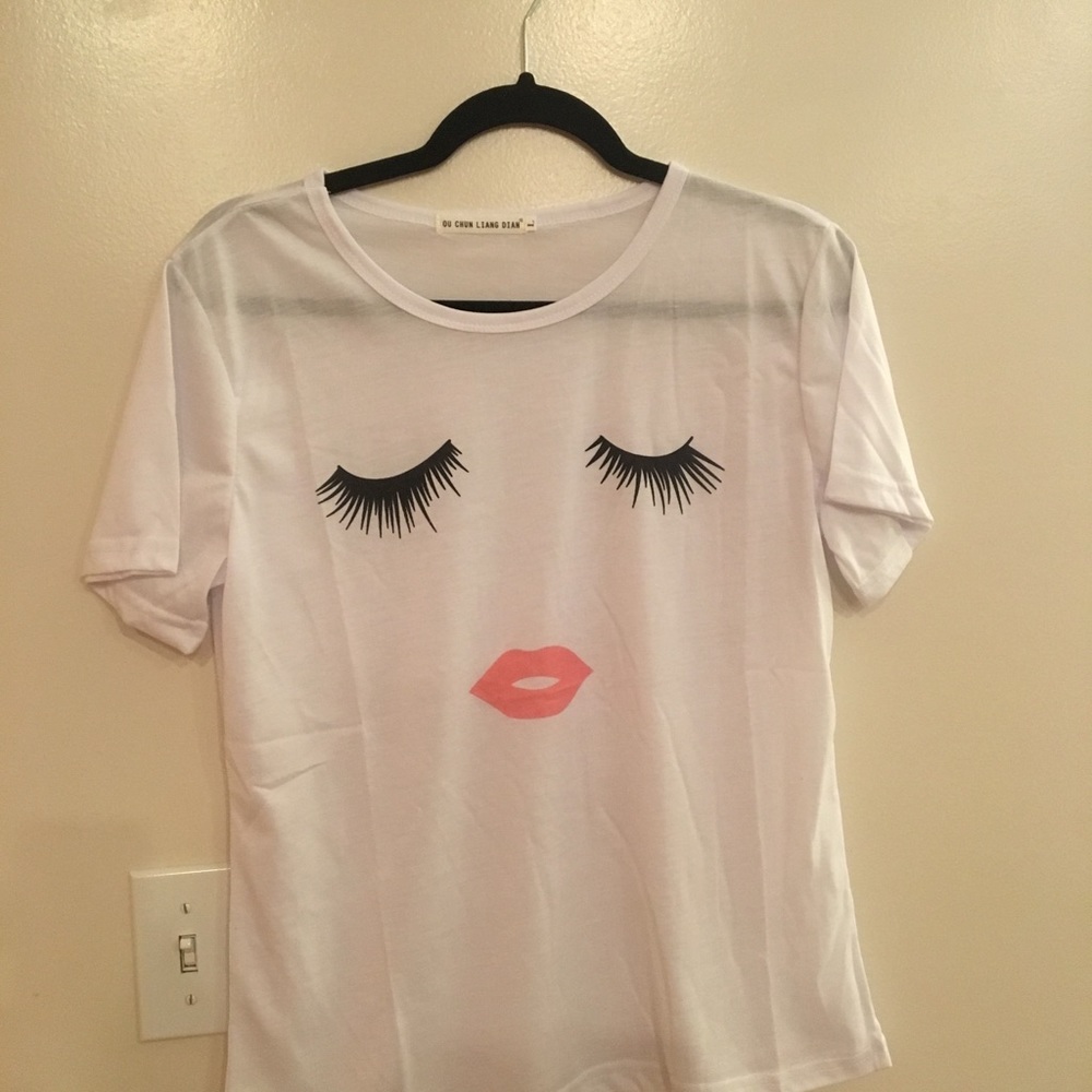 Women’s T Shirt Short Sleeve Eyes Lips Summer Top - Picture 1 of 3